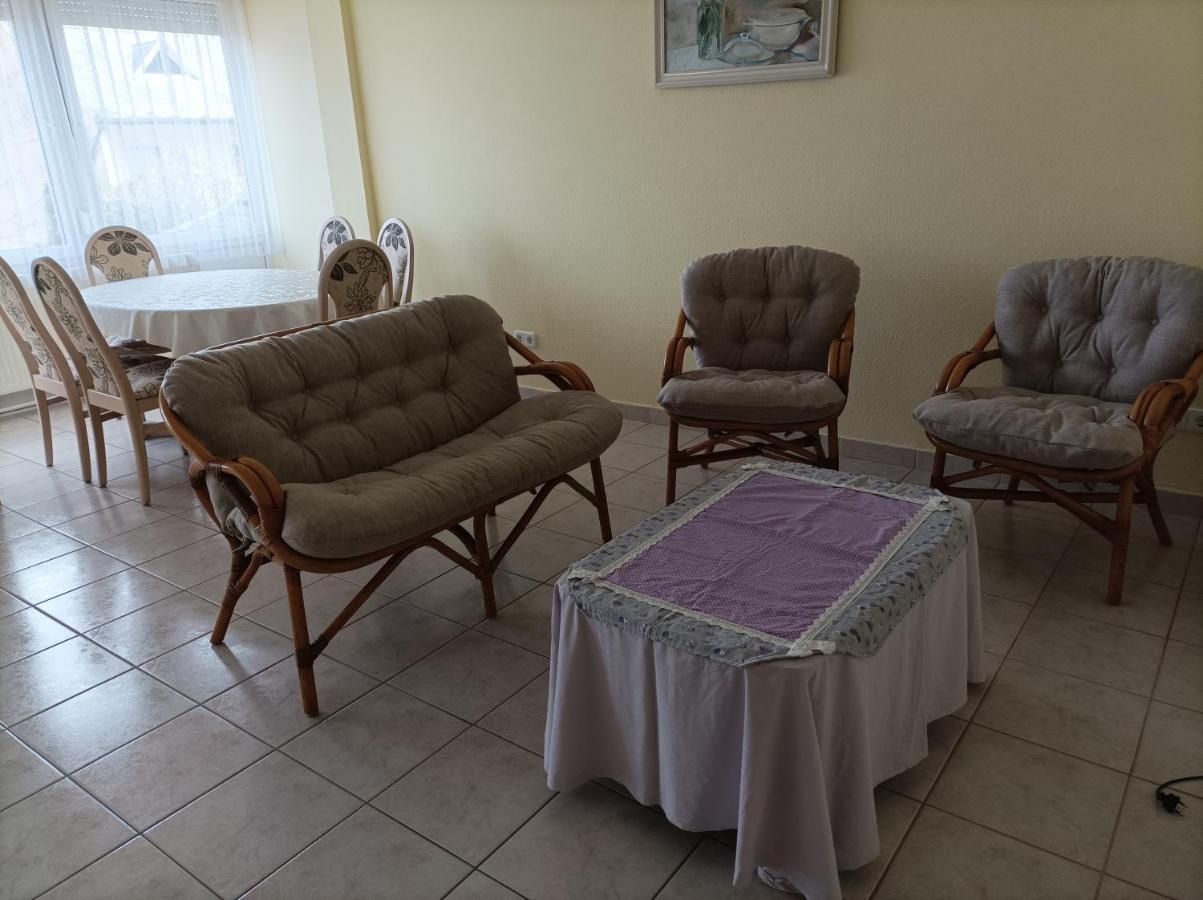 Lazar Apartmanok Heviz Exterior photo